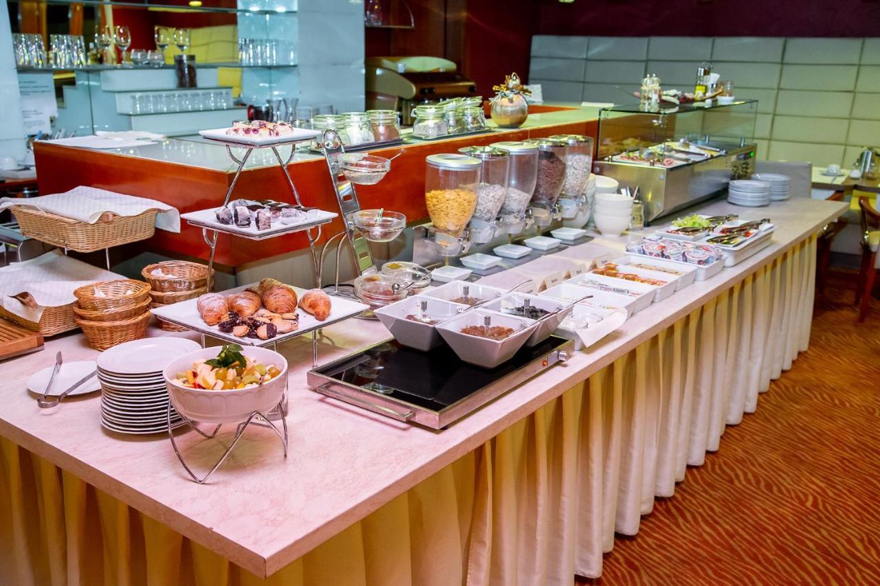 Hotel Academic Zvolen Dış mekan fotoğraf